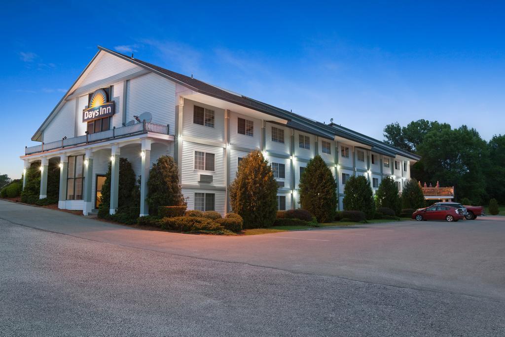 Days Inn By Wyndham Shelburne/Burlington ภายนอก รูปภาพ