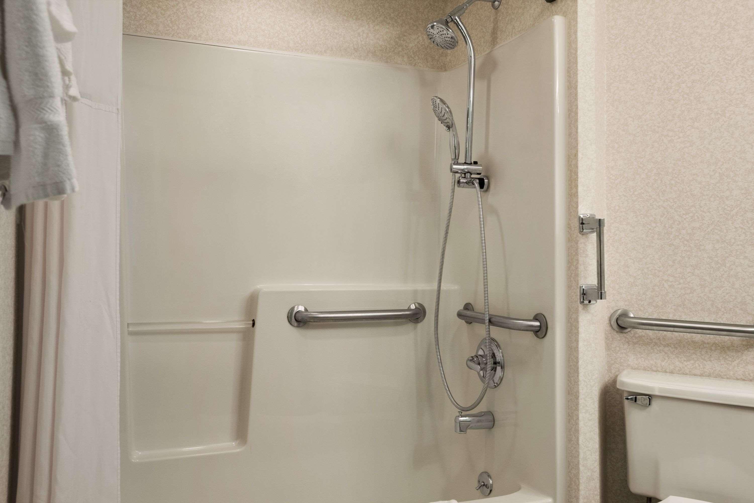 Days Inn By Wyndham Shelburne/Burlington ภายนอก รูปภาพ