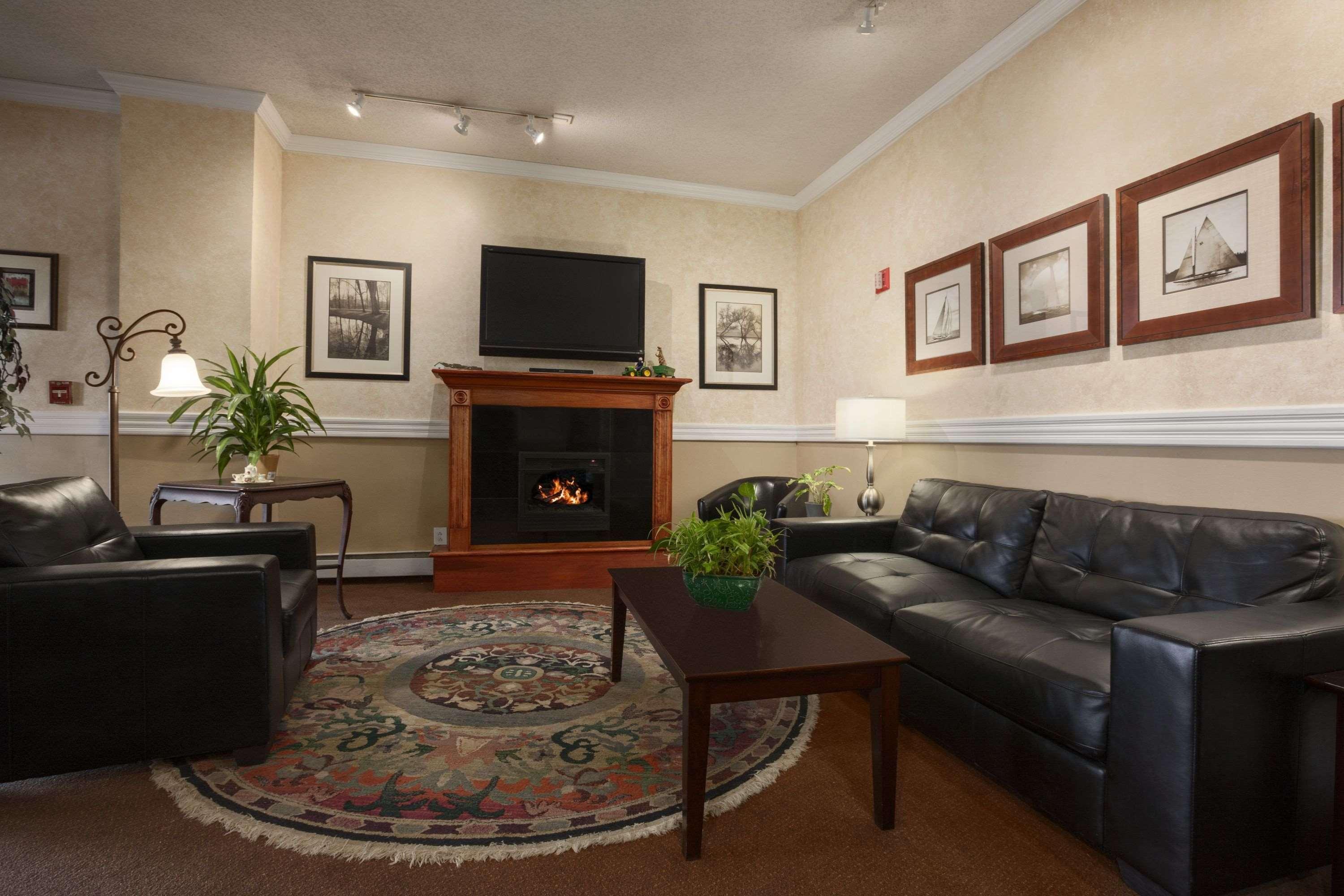 Days Inn By Wyndham Shelburne/Burlington ภายนอก รูปภาพ
